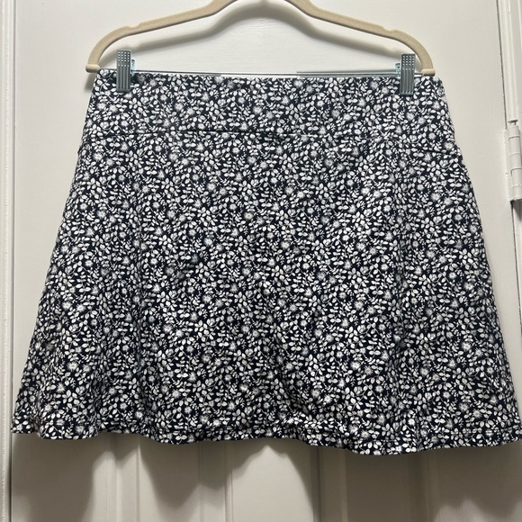 LOFT Blue and White A-line Mini Skirt for Casual Night Out - Picture 2 of 4